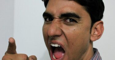 How To Learn To Control Your Emotions |Top Psychological Tips
