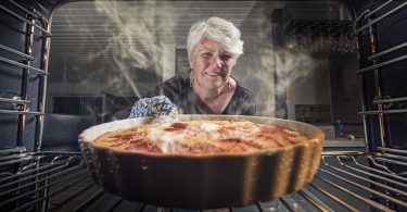 5 Weird Cooking Habits of a Narcissist